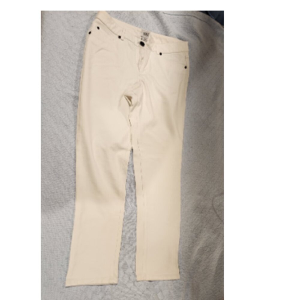 Woman's slacks